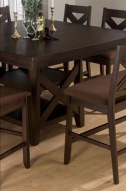 Heavy heavy high top table and 4 high bar stool chairs