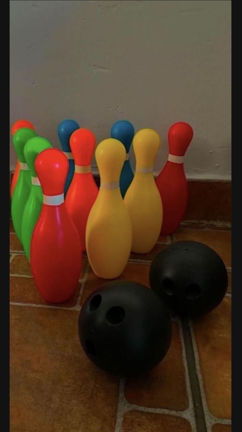 Bowling 🎳 👉$5 All Firm!👈