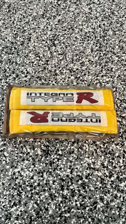 1996 to 2001 Acura (Honda) Integra Type R Seat Belt Shoulder Pads BRAND NEW PAIR, NEVER USED