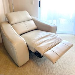 Power Recliner High End  MUST GO!