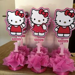 Hello Kitty Centerpieces