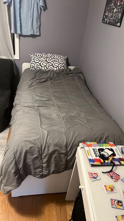 Twin bed for the kids