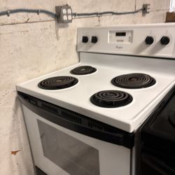 Whirlpool electric Stove