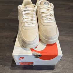 Nike Air Force 1 Low Stussy Size 8 DS New