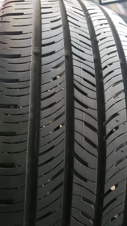 Set of 4 matching tires continental 205/55R16