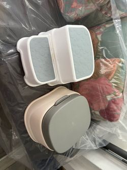 Children bath accessories
