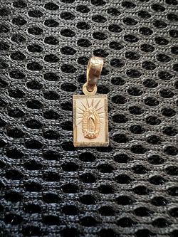 10k Pendant