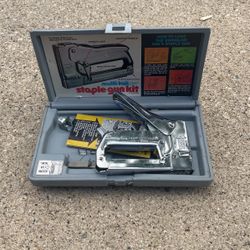 Hand Powered Stapler 