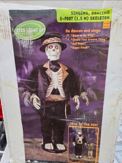 Vintage new Halloween decor yard