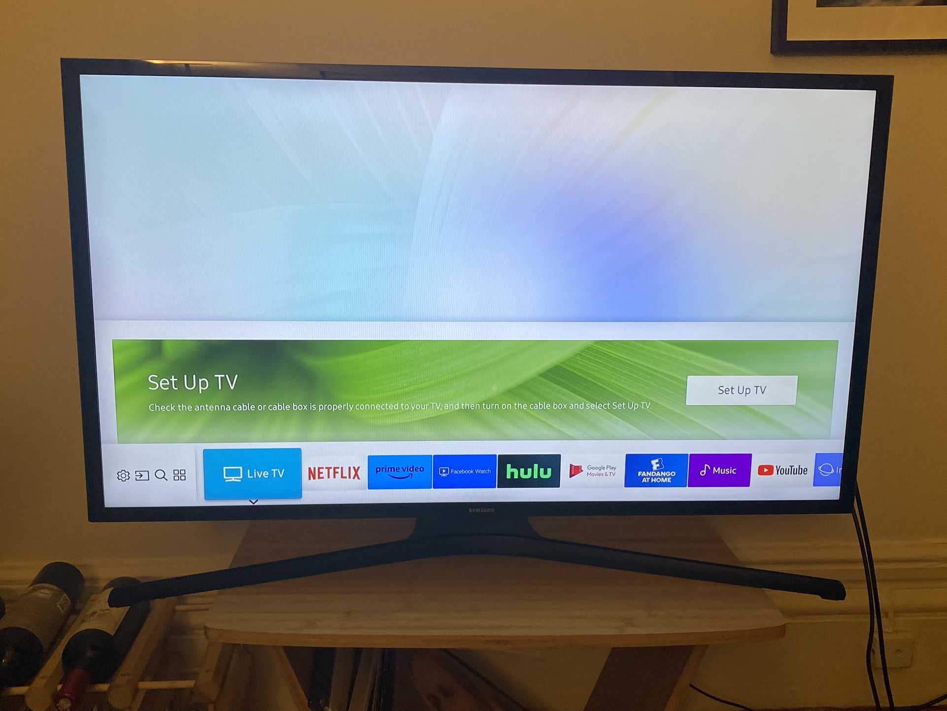 Samsung 40 inch Smart TV - LED - 1080p - M5300