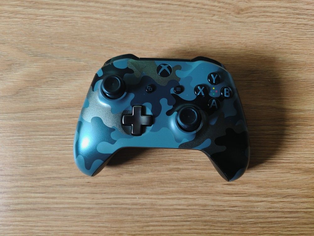 Xbox One Night Camo Ops Controller