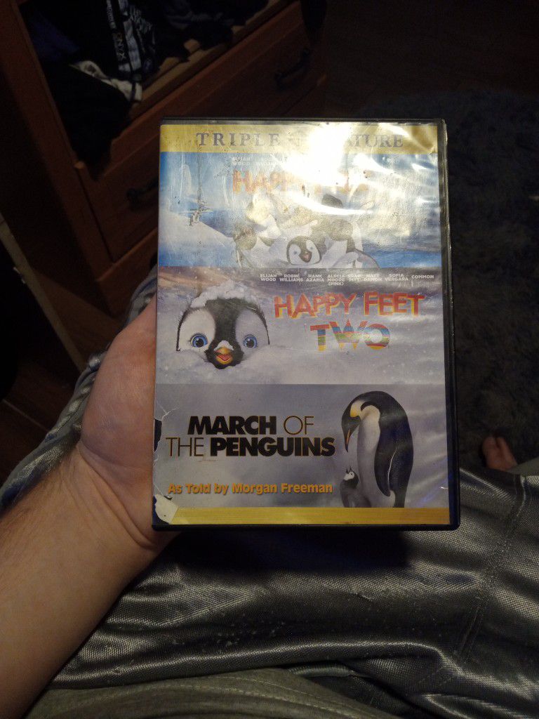 HAPPY FEET 3 Different Movies  In One Case 