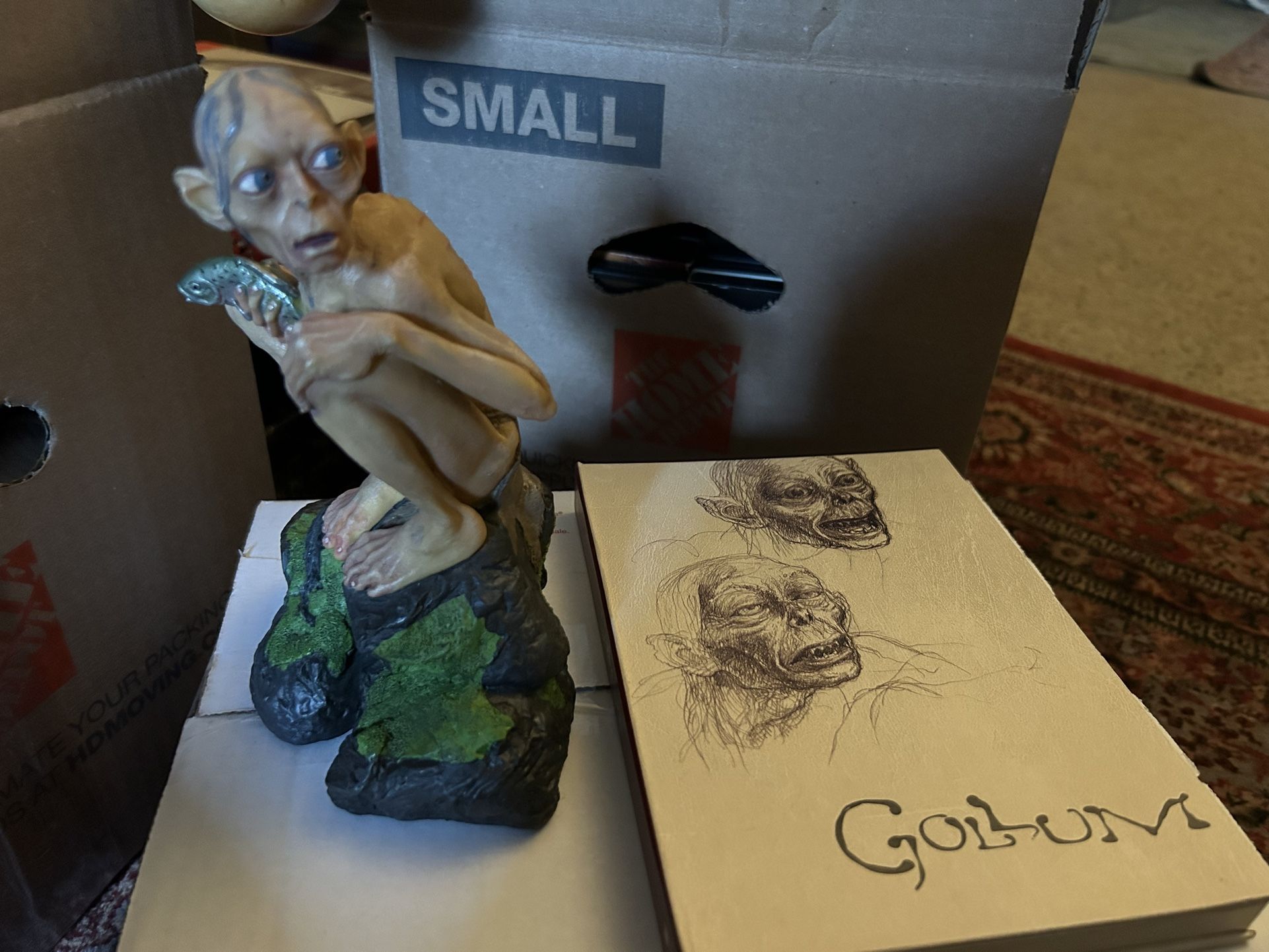 Sméagol Statue
