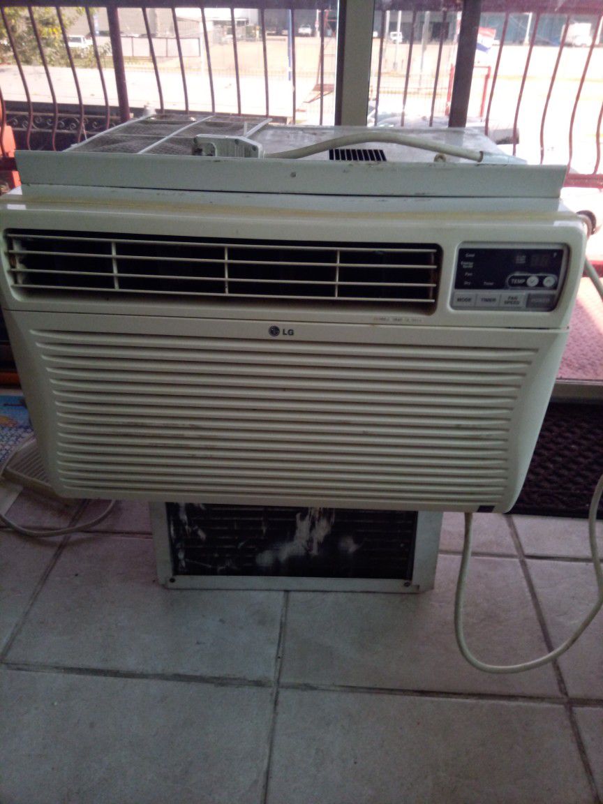 Window AC Air Conditioner