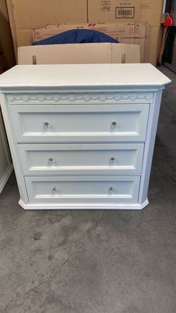 2 White 3-Drawer Dresser with Crystal Knobs