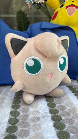 Jigglypuff Pokémon Plushie
