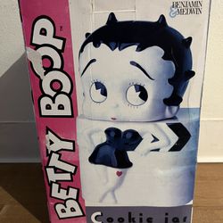 1998 Betty Boop Ceramic Cookie Jar Benjamin and Medwin 