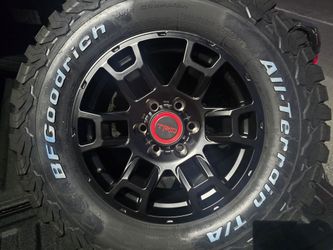 4 Toyota Trd Rims 17 Inch With Bfgoodrich Ko2 LT265/70R17.