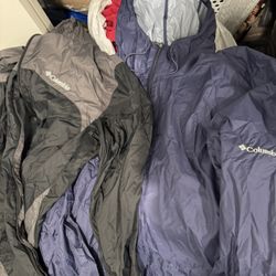 8 big bags of men's clothing, 30 jeans, sweatshirts, hoodies, etc., size M, XL, 2XL