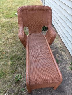 Hampton Bay Chaise Lounge
