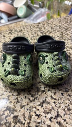 Crocs