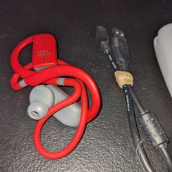 JBL earbuds 