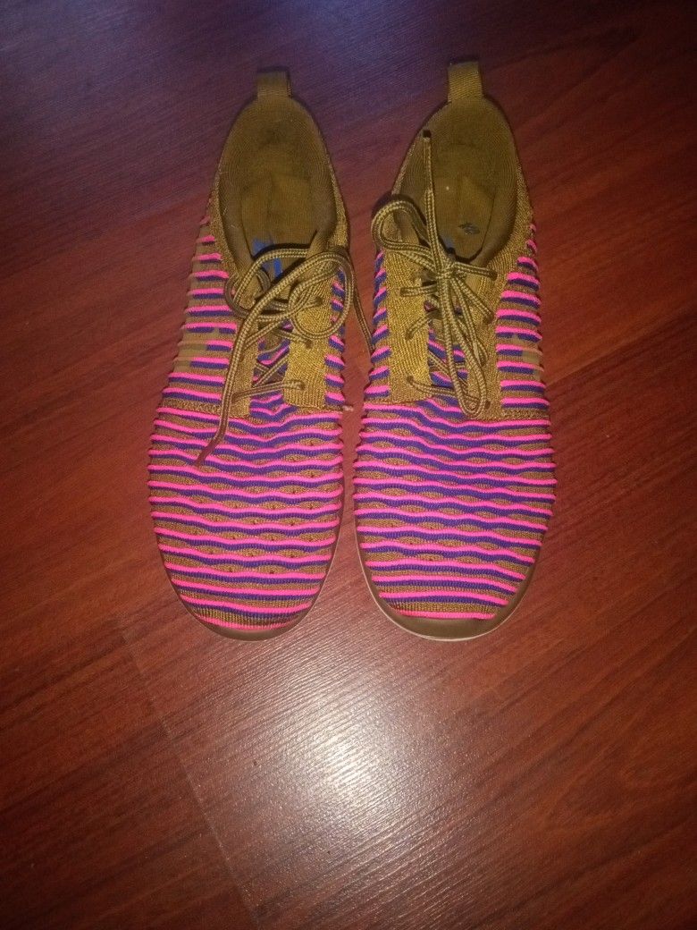 Women's Nike Shoes