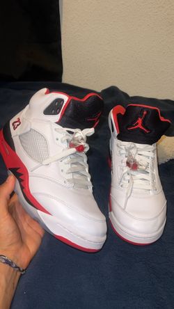 Air Jordan 5 Fire Red Sneakers