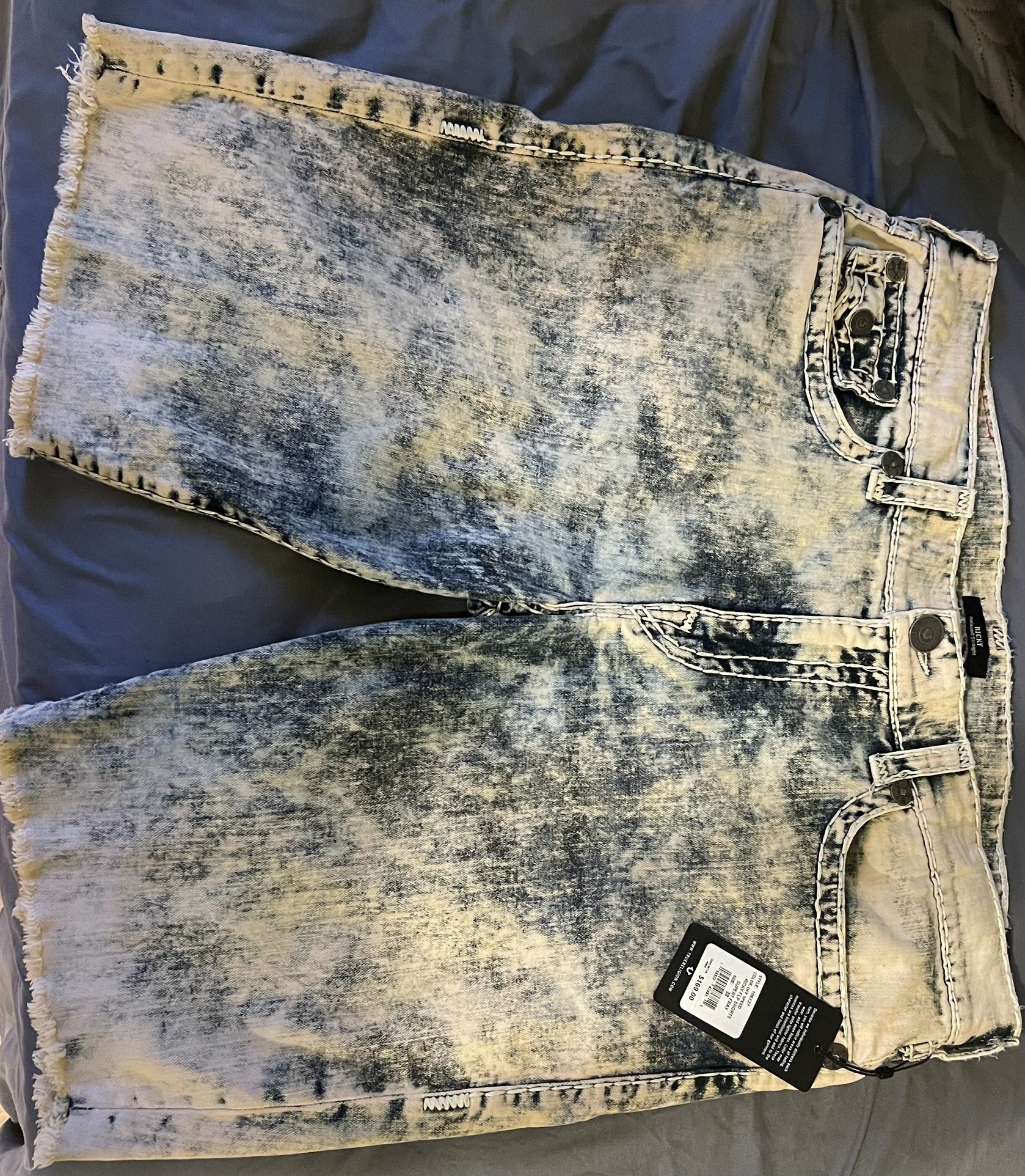 TRUE RELIGION SHORTS 
