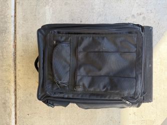 Stealth 22'' Rolling Bag Suitcase Luggage