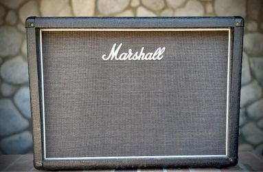 Marshall 2-12 speaker cabinet