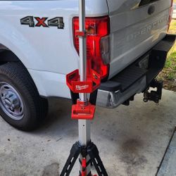 Milwaukee M18 Dual Power Rocket Tower