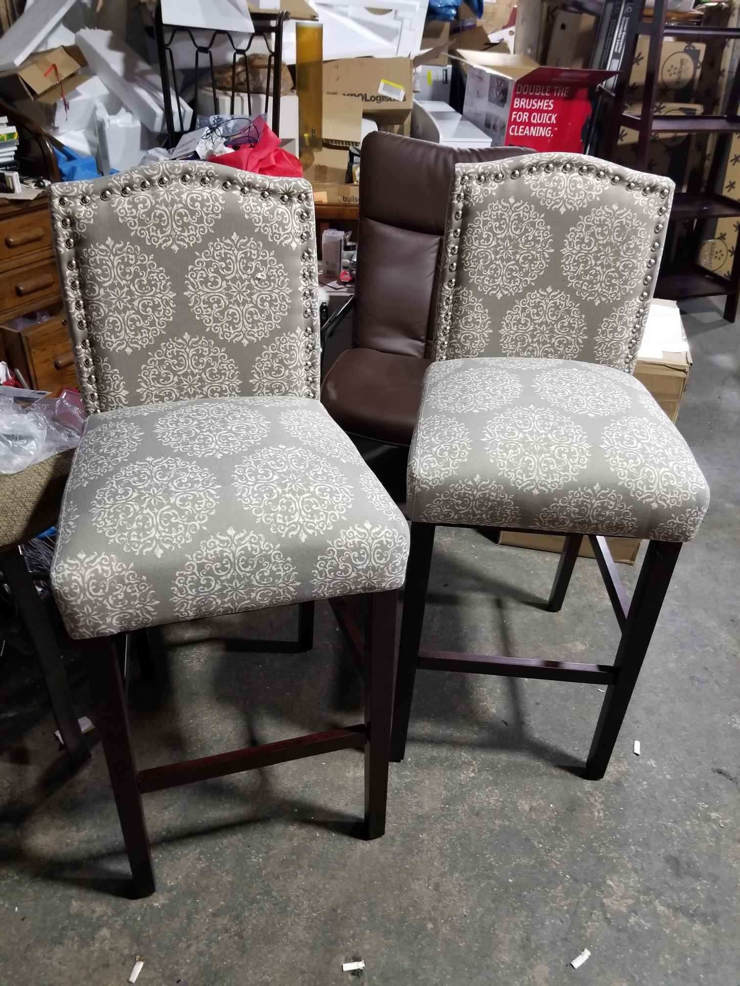 Morgan Nailhead Bar Stool Gray Medallion