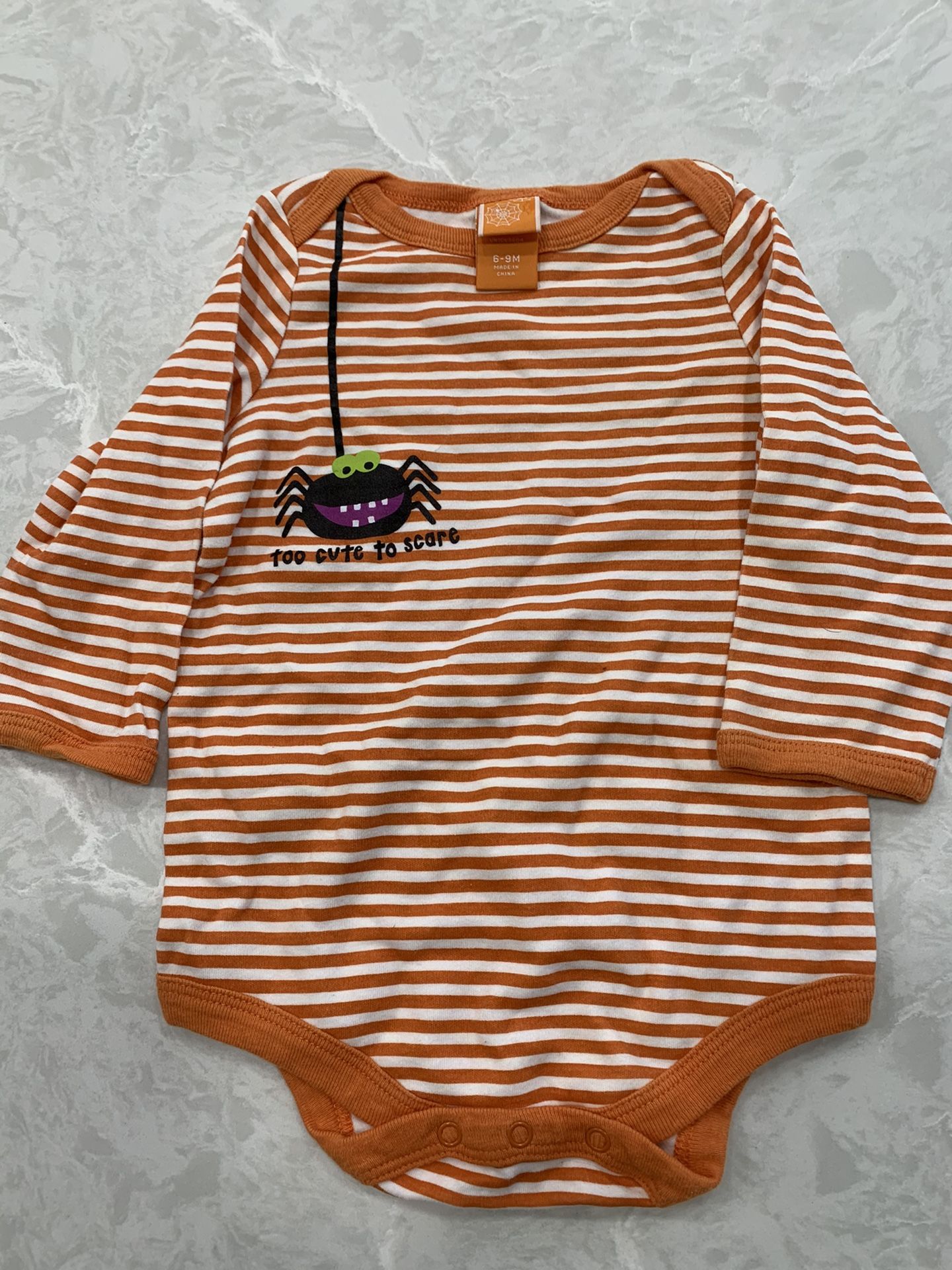 Infant Halloween themed onesie size 6-9M