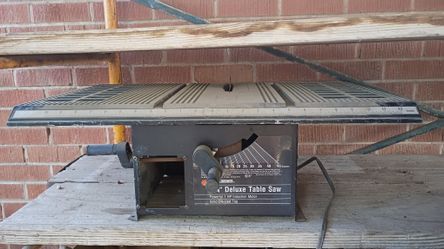 Black & Decker 8 3/4" Deluxe Table Saw