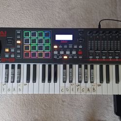 Akai MPK249 + Keyboard Stand