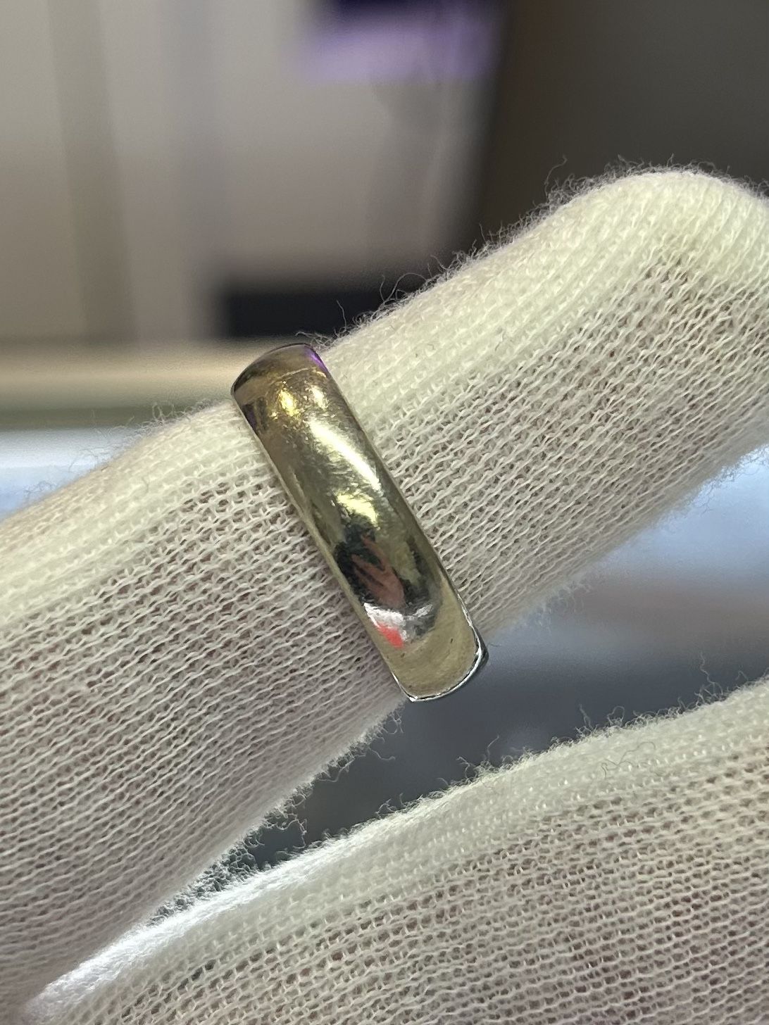14kt White Gold Wedding Band