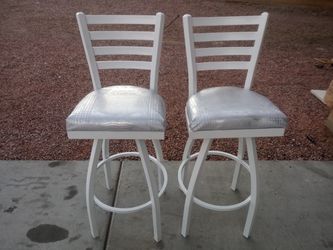 Metal swivel high chairs