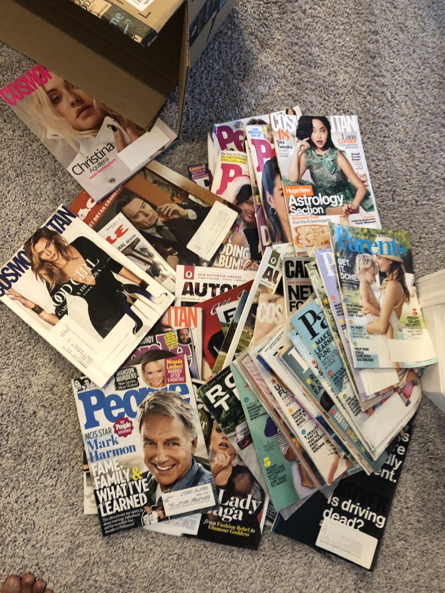 Box of magazines - FREE