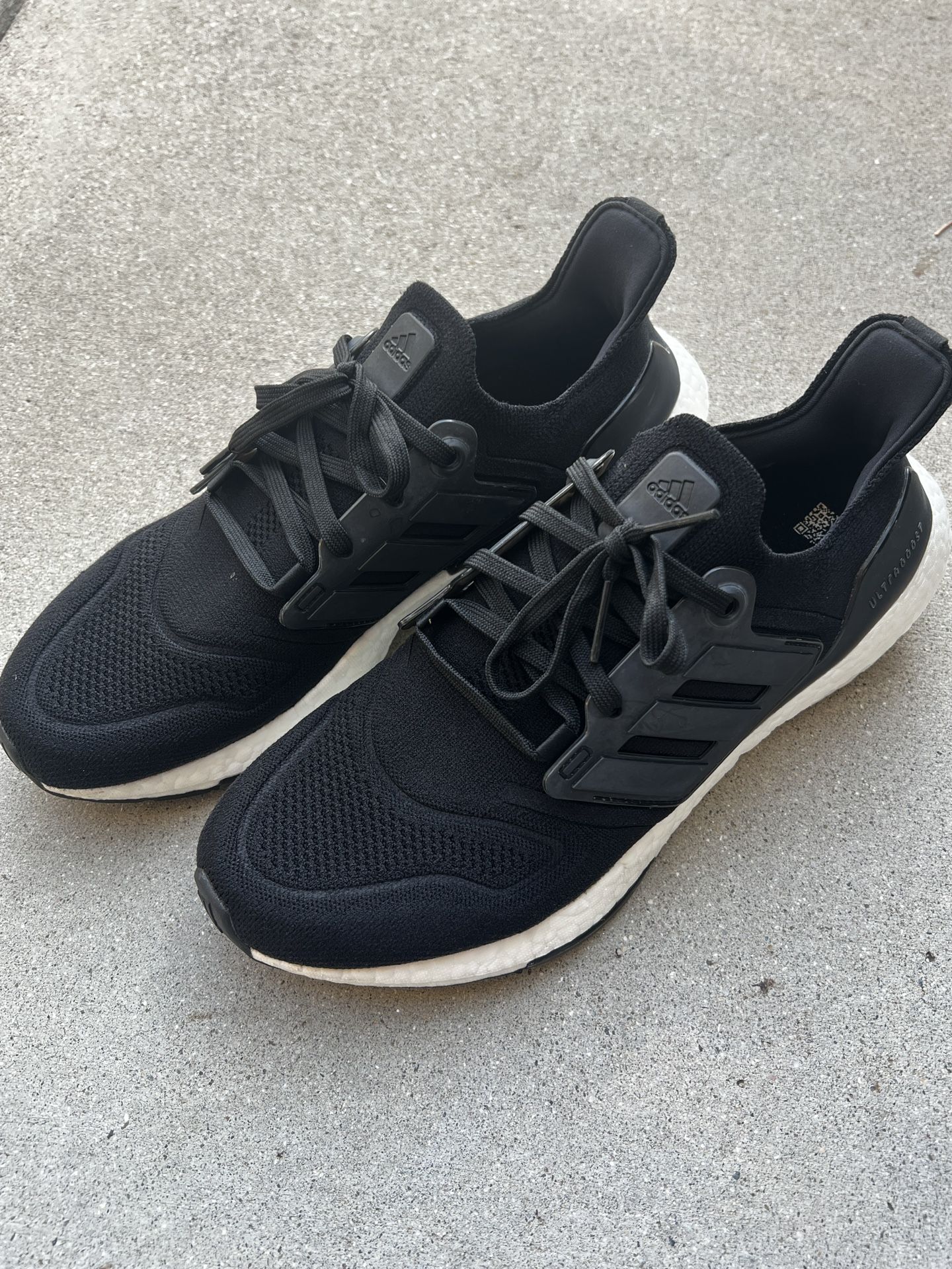 Black Adidas Ultraboost Size