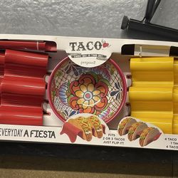 Prepara Taco Holder Set
