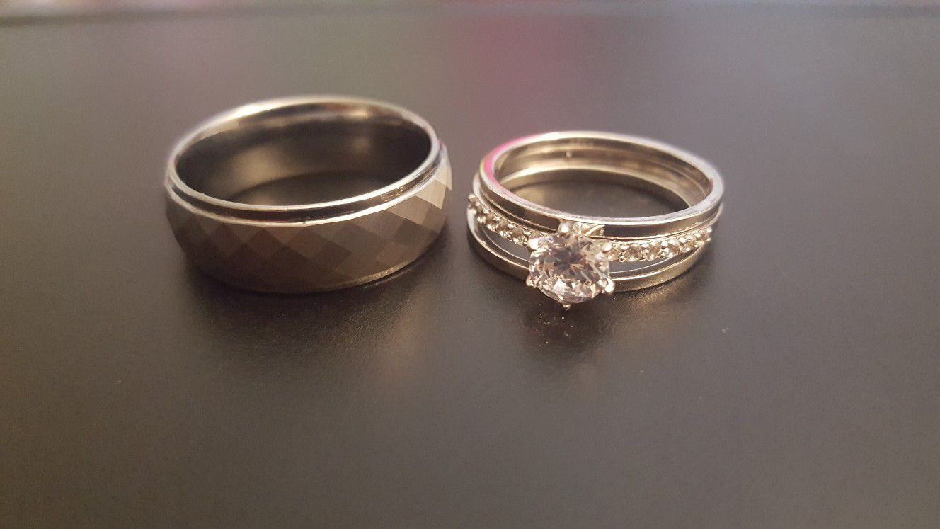 Set of Silver Wedding rings