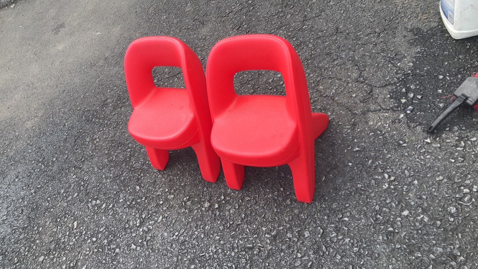 2 New Plastic kids chairs
