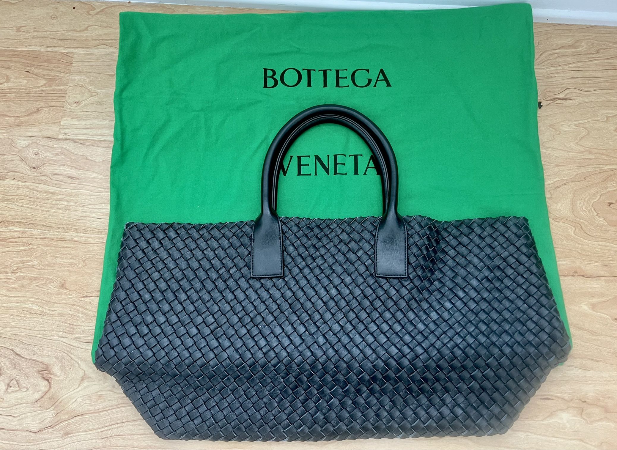 Black Leather Cabat Tote