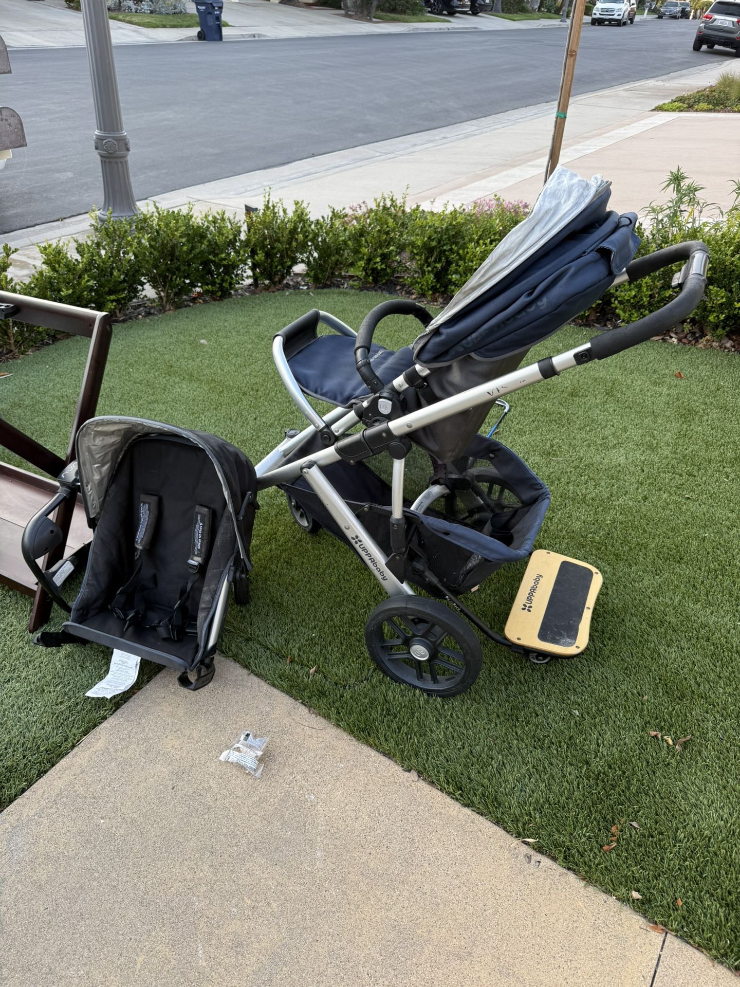 Uppa Baby Vista Stroller, Bassinet, Piggy Back, Car Seat Adapter