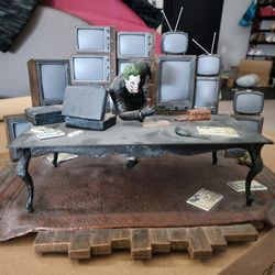 PS3 Batman: Arkham Origins Joker Statue Collector's Edition Statue Only