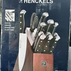 Henckels 13 Piece Knive Set 