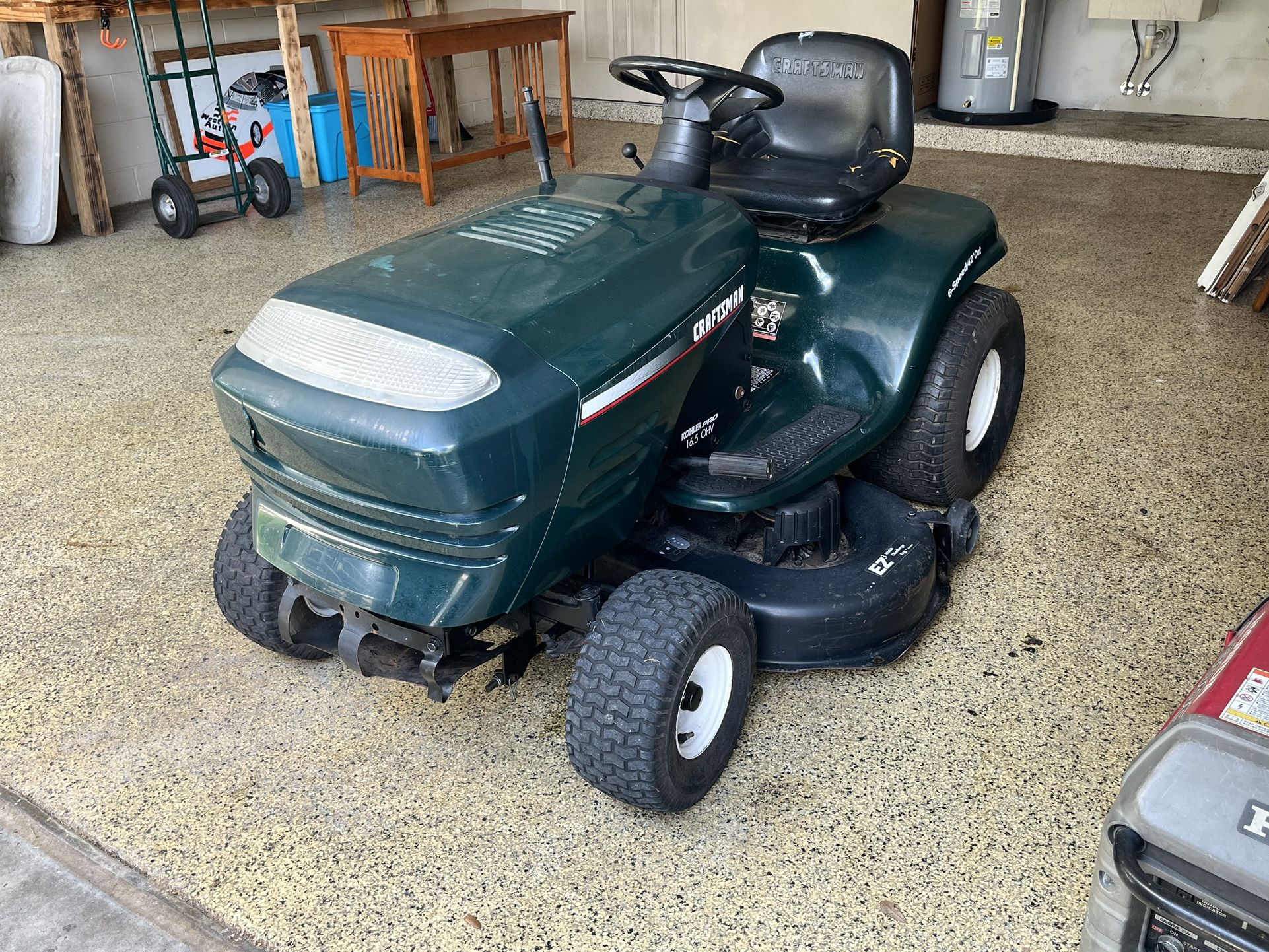 Craftsman Riding Lawnmower