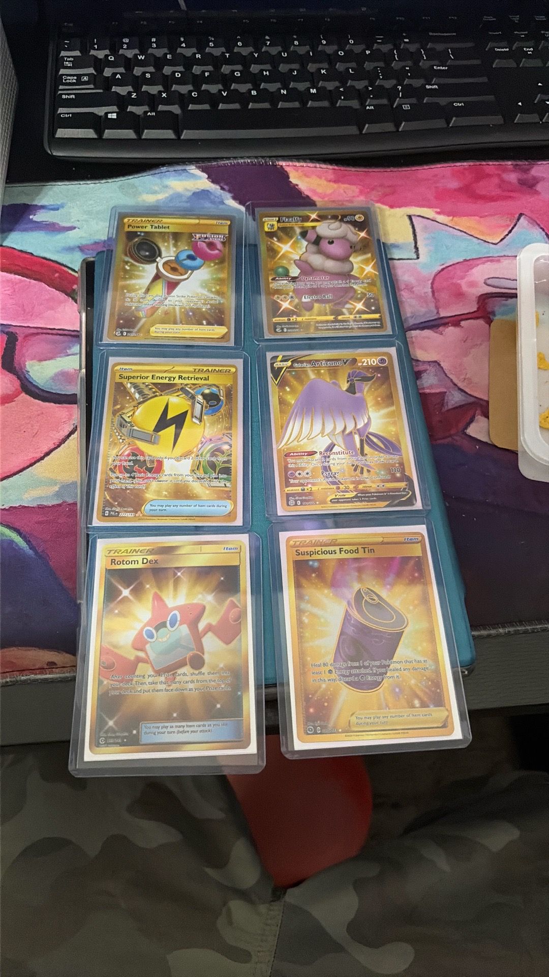 Gold Pokémon card