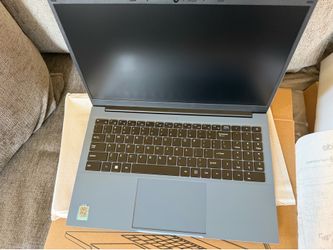 15.6 inch laptop computer
